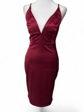 windsor burgundy homecoming dress | Dresses | Nwt Windsor Rose Gold short wine red dress